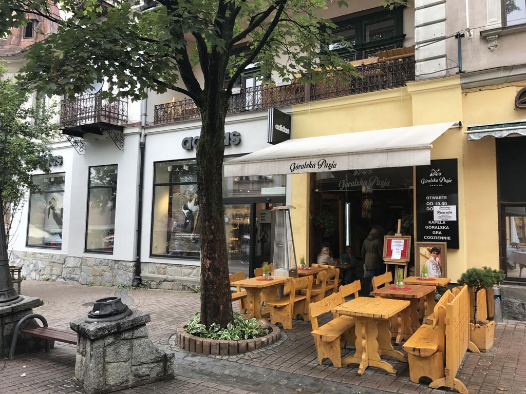 Apartamenty Goralska Pasja Krupowki 37 Zakopane Luaran gambar
